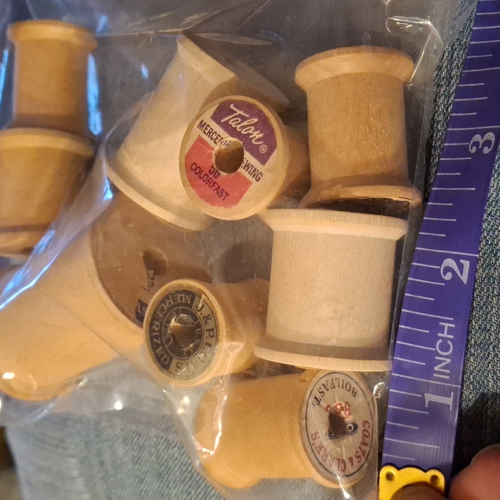 Vintage Wooden Spools 9 - Picture 6 of 6